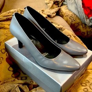 Rockport Grey stylish classy pumps
